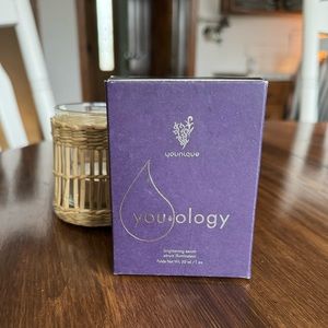 Younique Brightening Serum